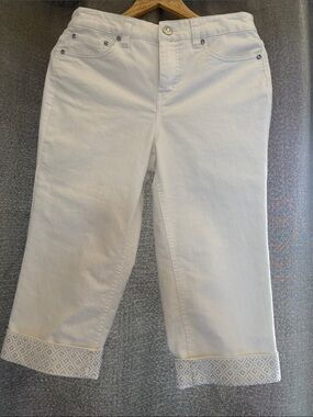 Christopher & Banks White Cropped Capris Silver Studded Trim